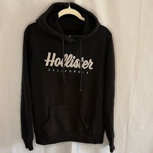 Hollister Men's Classic Logo Pocket Hoodie Sweatshirt - Black - Large